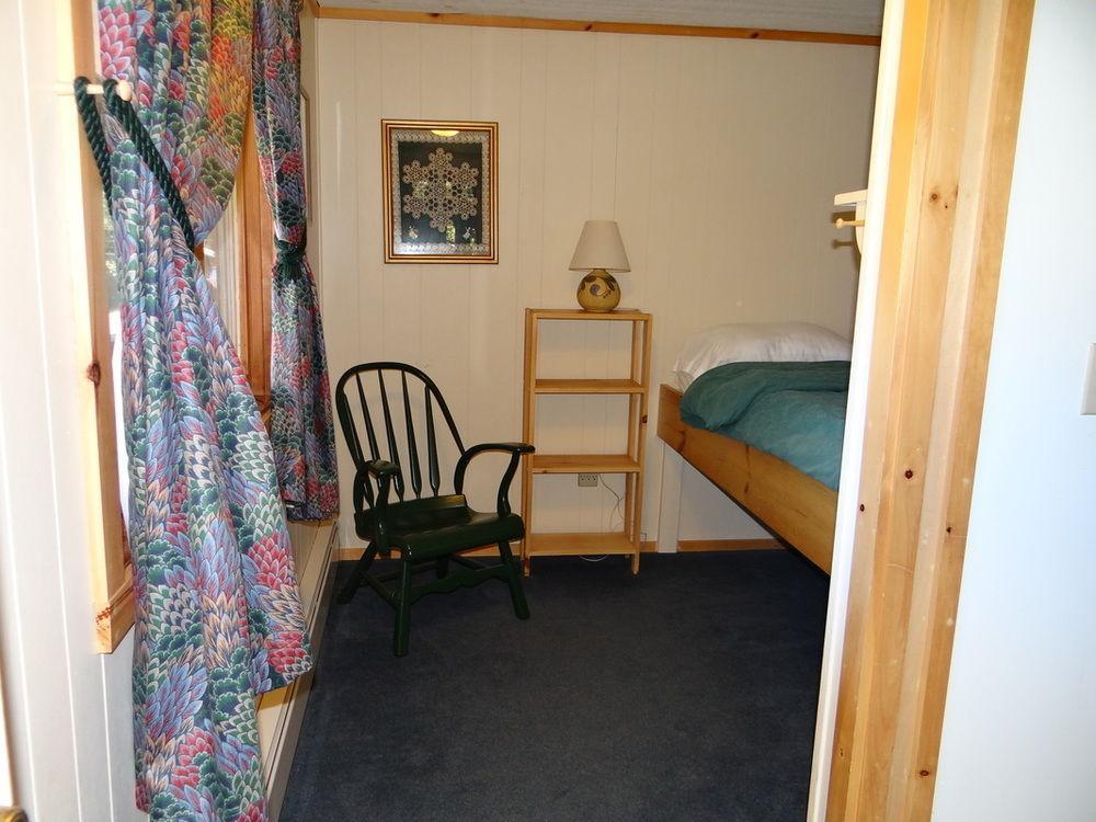 Blue Gentian Lodge At Magic Mountain Londonderry Экстерьер фото