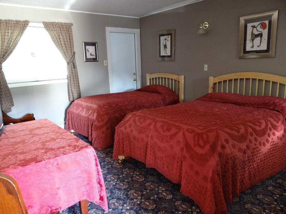 Blue Gentian Lodge At Magic Mountain Londonderry Экстерьер фото