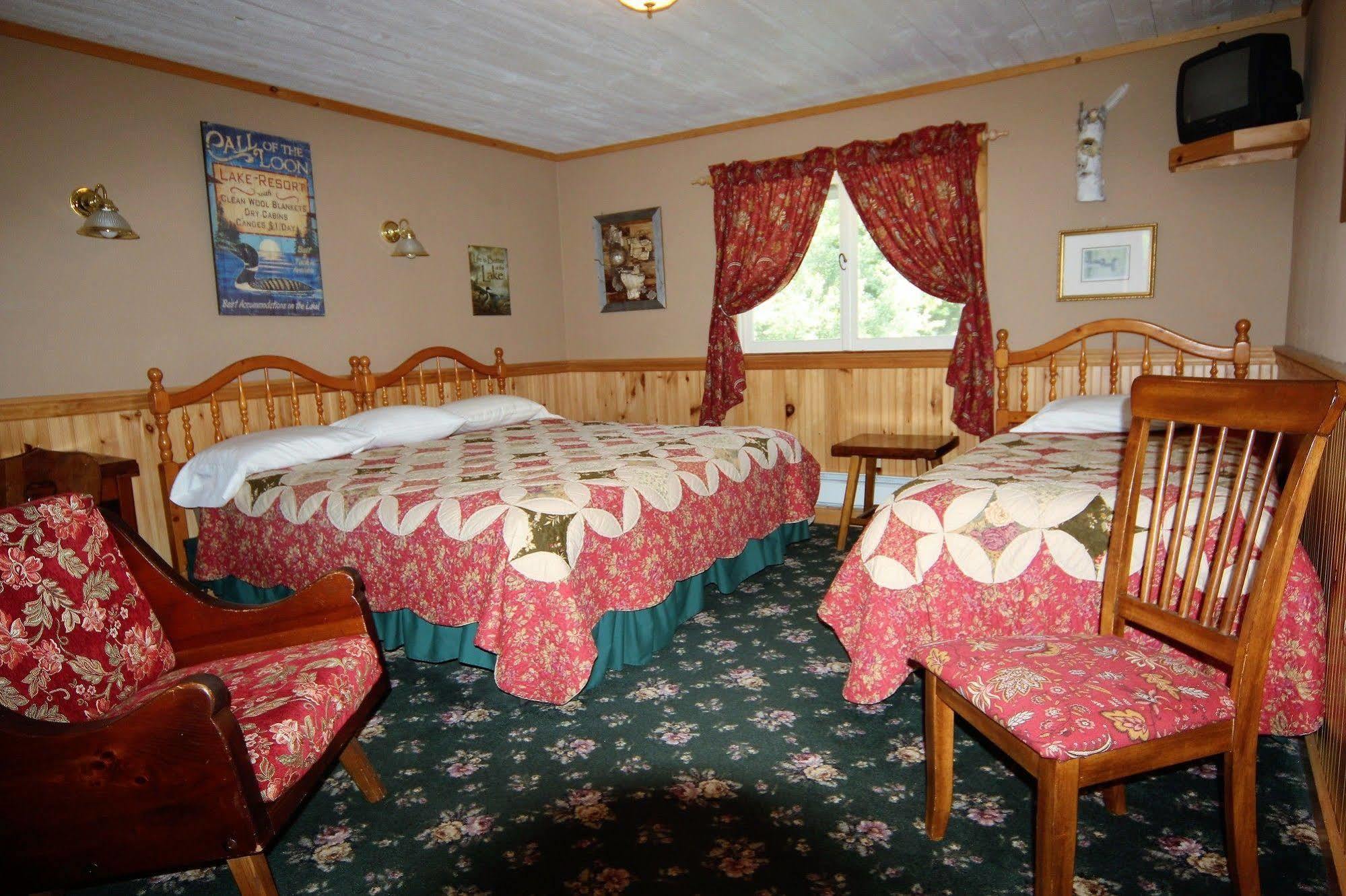 Blue Gentian Lodge At Magic Mountain Londonderry Экстерьер фото